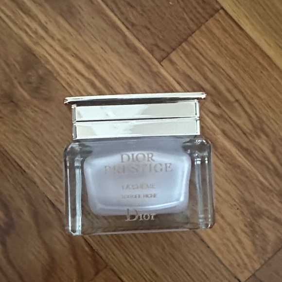 Dior Prestige La Crème - Gold and White - Picture 1 of 1